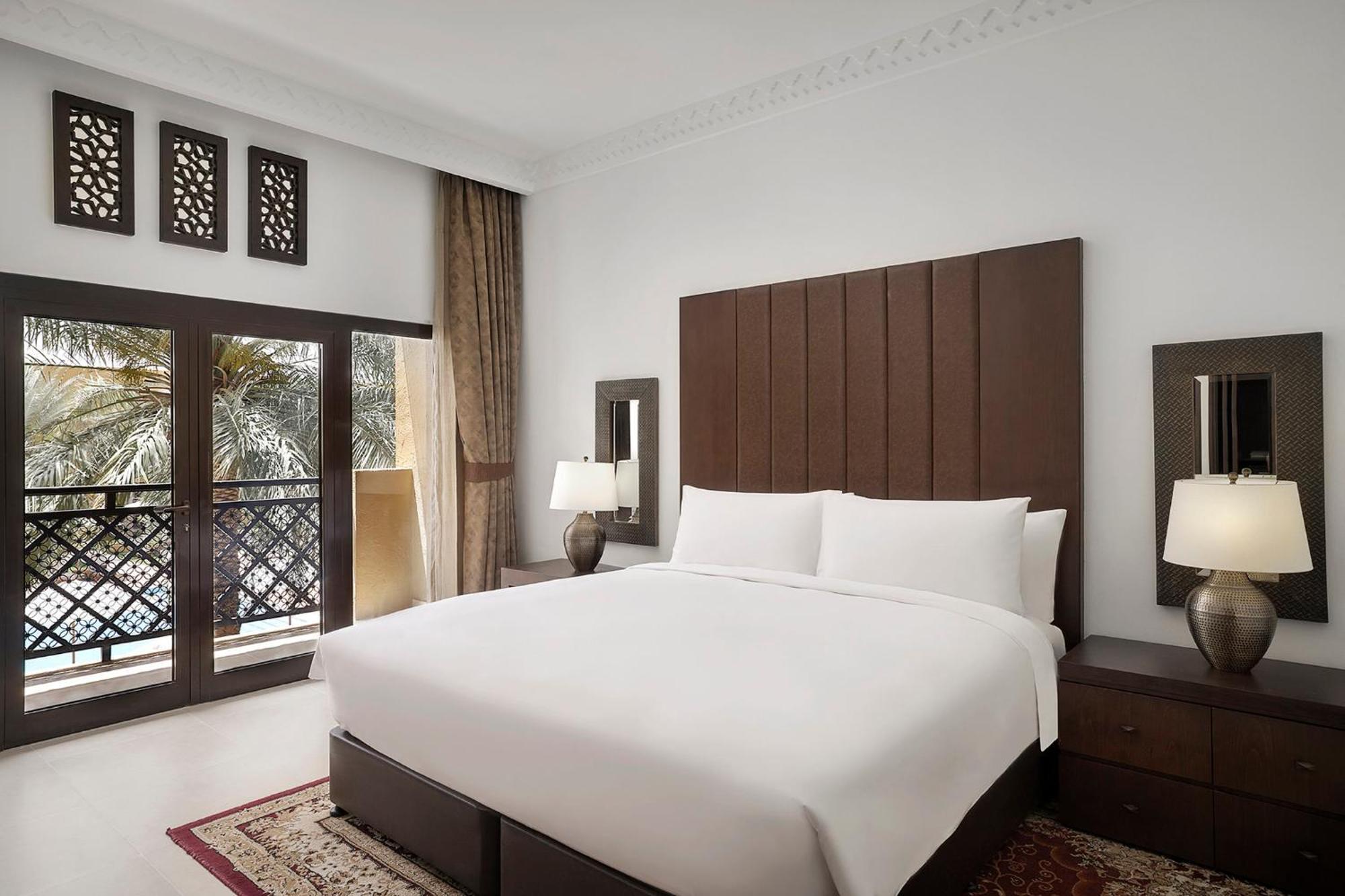 Отель Aldhafra Resort, Vignette Collection By Ihg Мадинат-Зайед